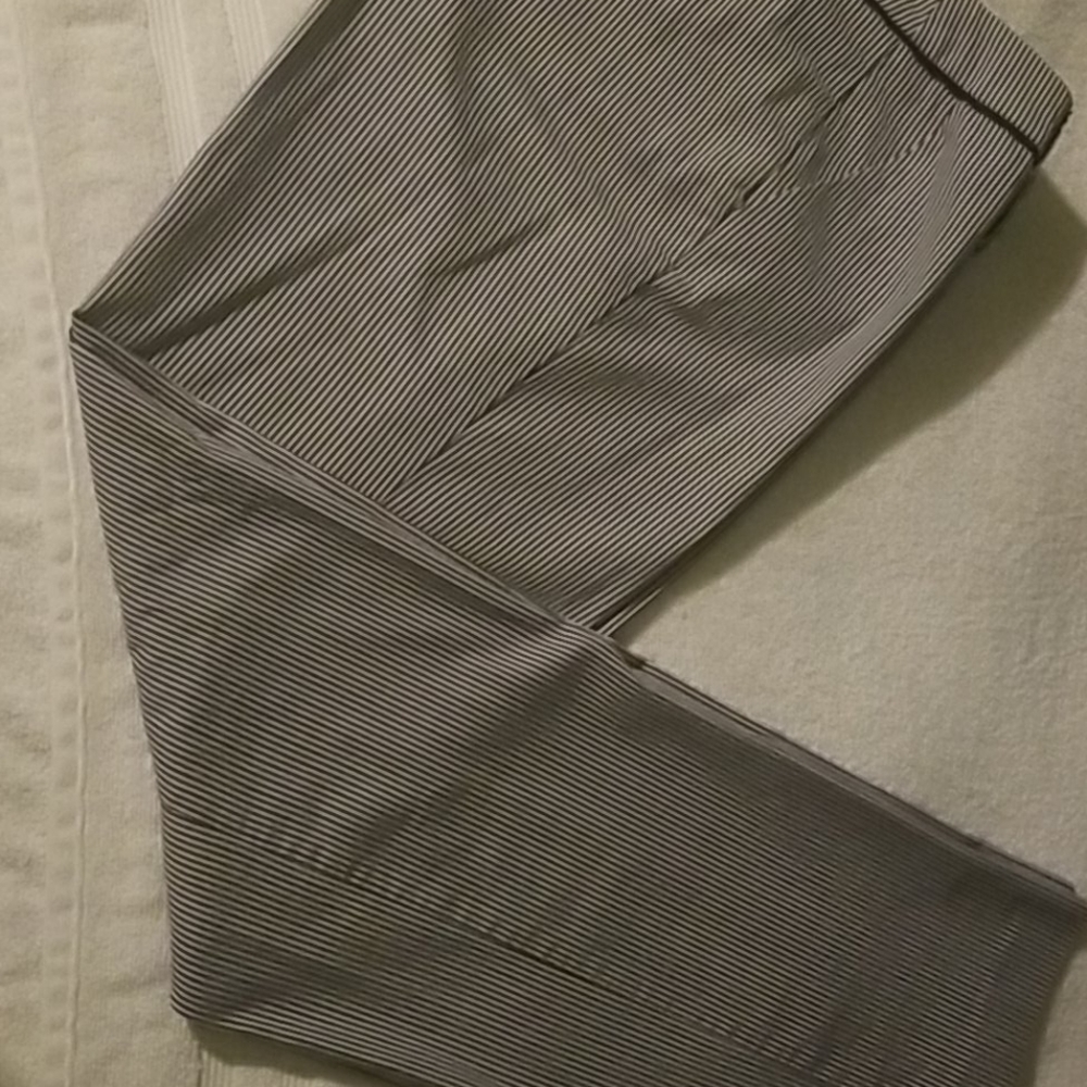 Women blue and white stripped pants